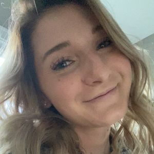 Meet your Posher, Isabel